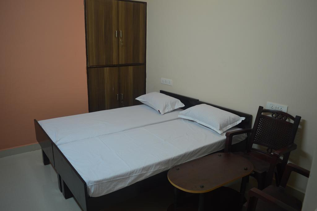 Sri Balaji Guest House Bangalore Dış mekan fotoğraf
